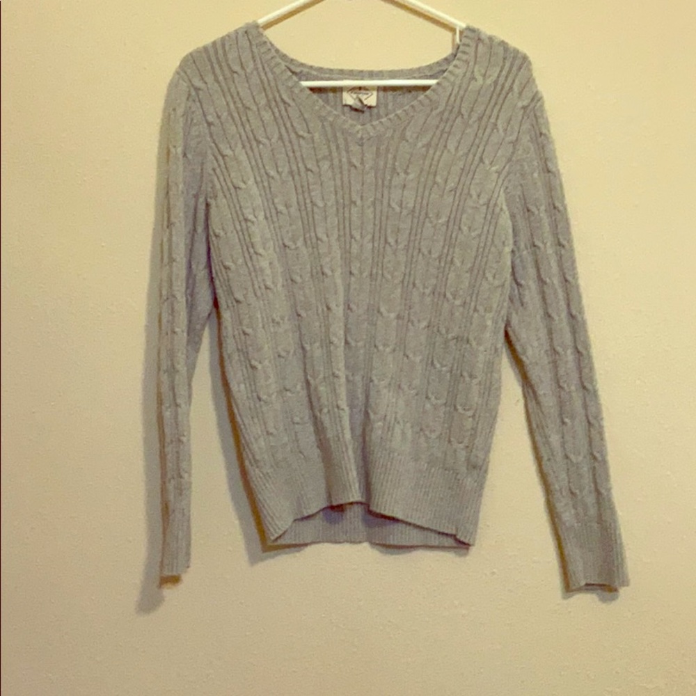 Gray long sleeve sweater